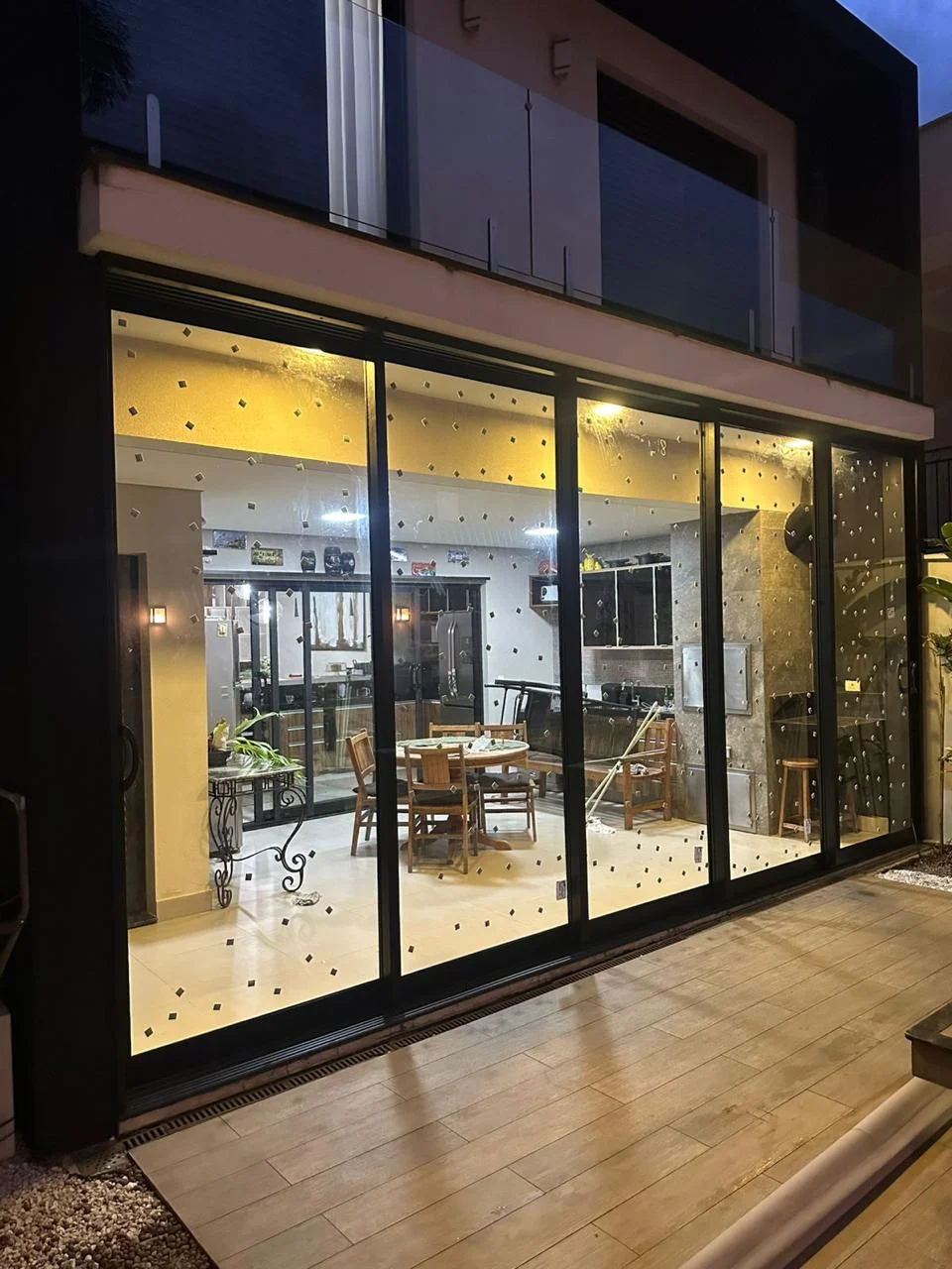 Fechamento de vidro em área gourmet